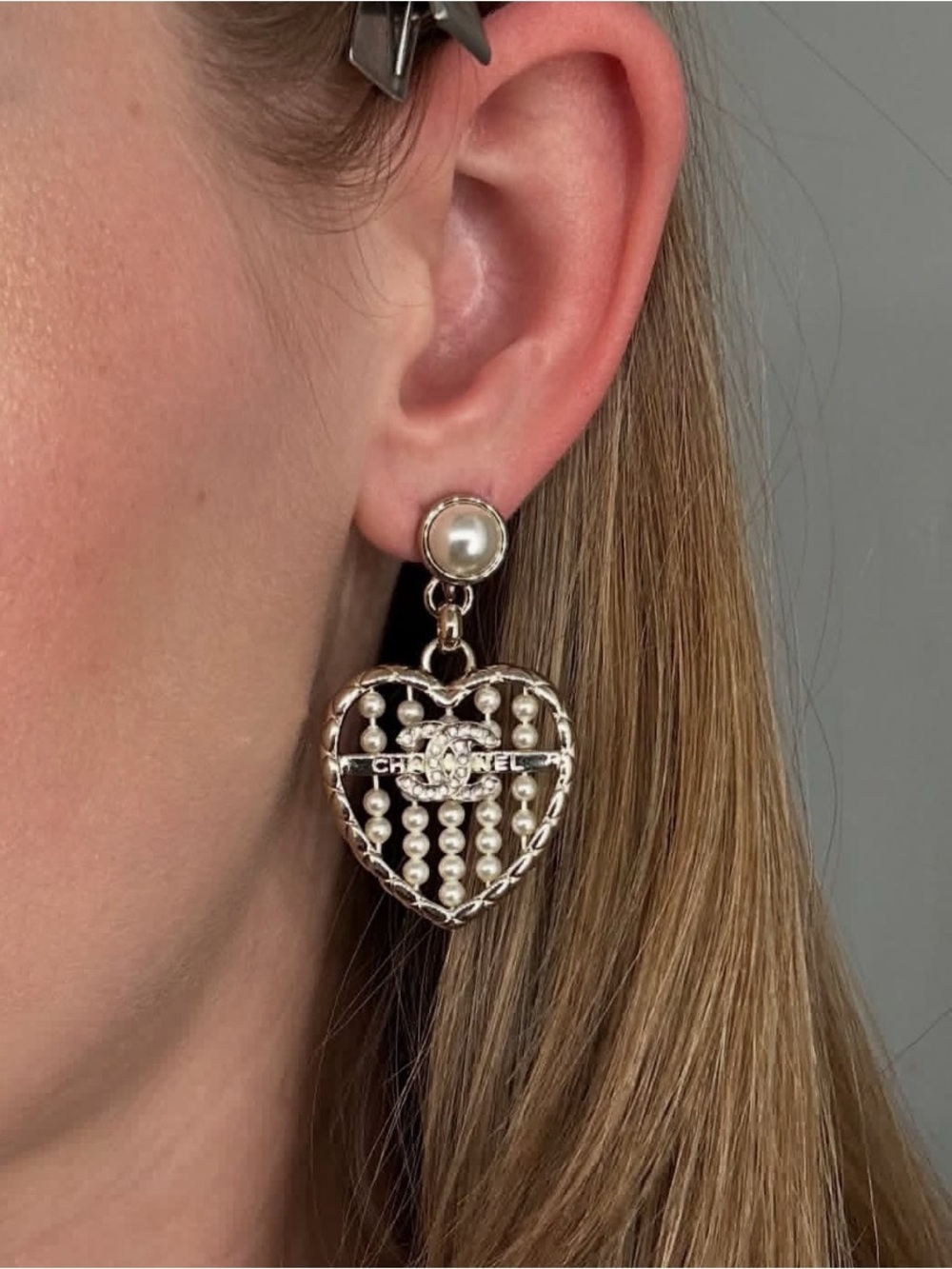 CHANEL Gold-Tone Heart Drop Earrings with White Pearls